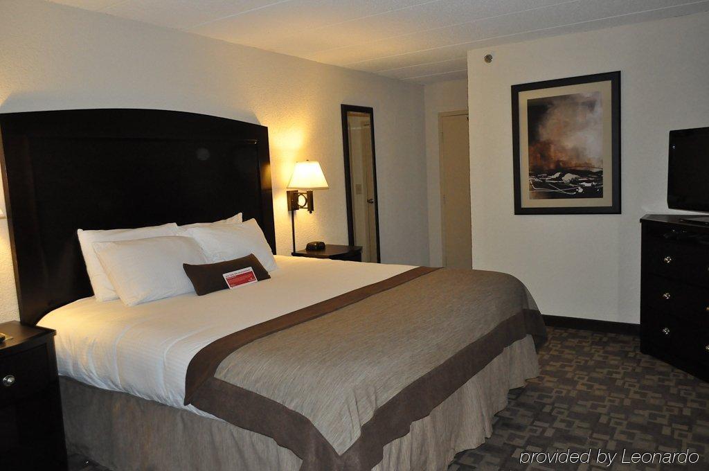 Holiday Inn And Suites Charleston West, An Ihg Hotel Pokoj fotografie